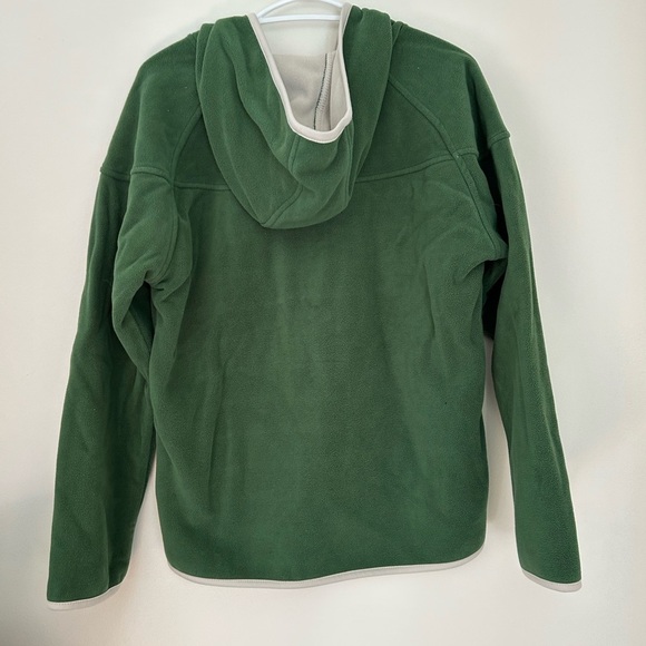 Green Women's Crew Neck Sweater - Picture 5 of 6